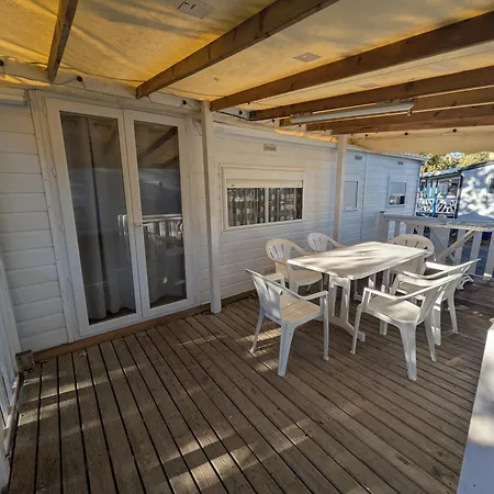 Mobil-home La Pointe 5 Pers 4 Etoiles Апартаменты *
