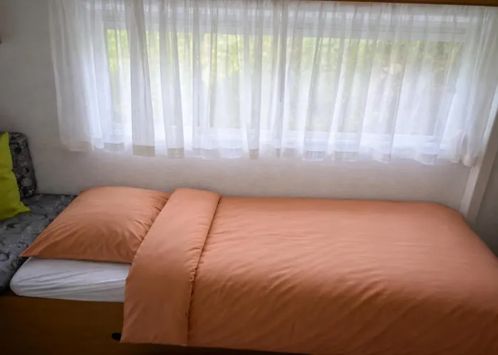 Campsite Mobil-home La Pointe 5 Pers 4 Etoiles *